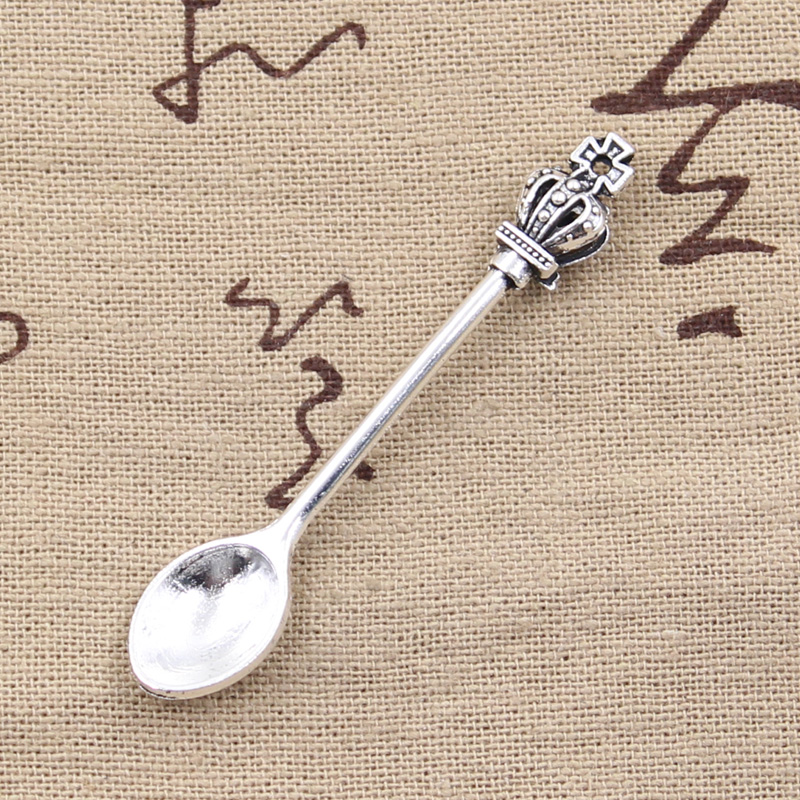 Vintage Collectible Spoons - 8 Stück Charms Küchenlöffel Krone 57x9mm