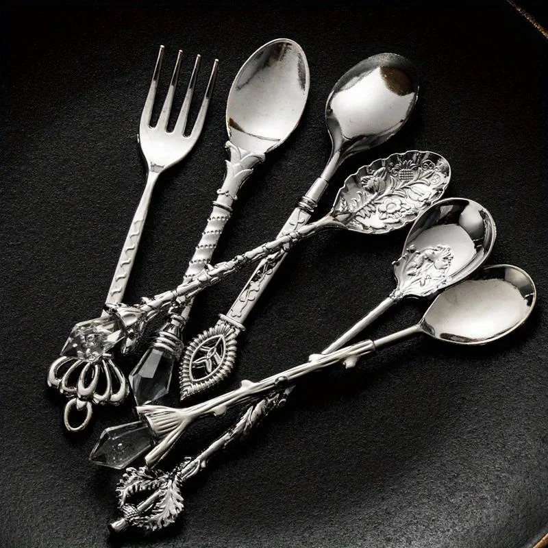 Vintage Collectible Spoons - 6-teiliges Vintage Besteck-Set im königlichen Stil: